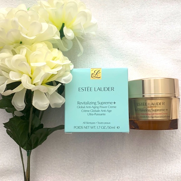 Estée Lauder Revitalizing Supreme+ - Picture 2 of 3